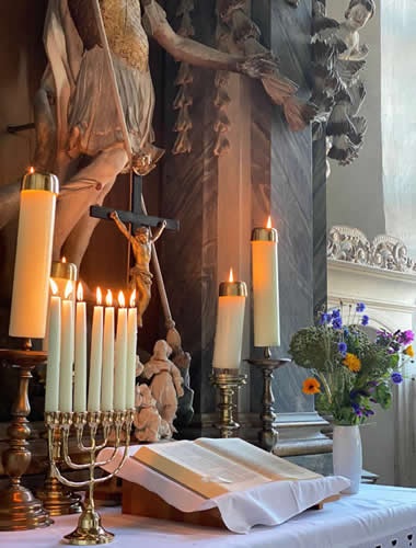 Altarraum der St. Martin Kirche
